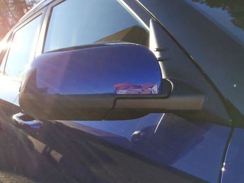 Used 2021 Hyundai Venue SEL FWD image 11