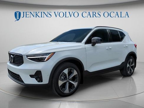 New 2026 Volvo XC40 B5 Plus w/ Protection Package Premier AWD/4WD image 7