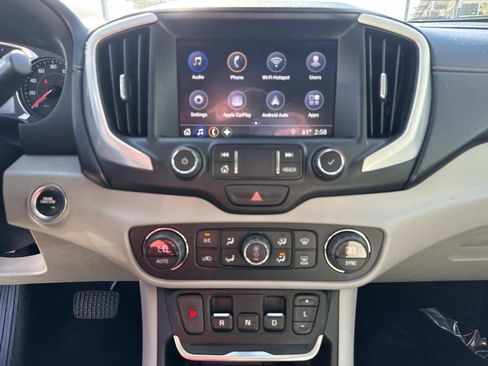 Used 2019 GMC Terrain SLT image 25