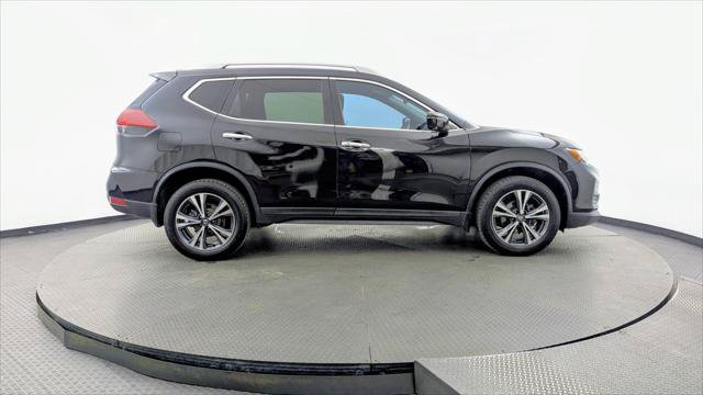 Used 2020 Nissan Rogue SV w/ Premium Package AWD/4WD image 9