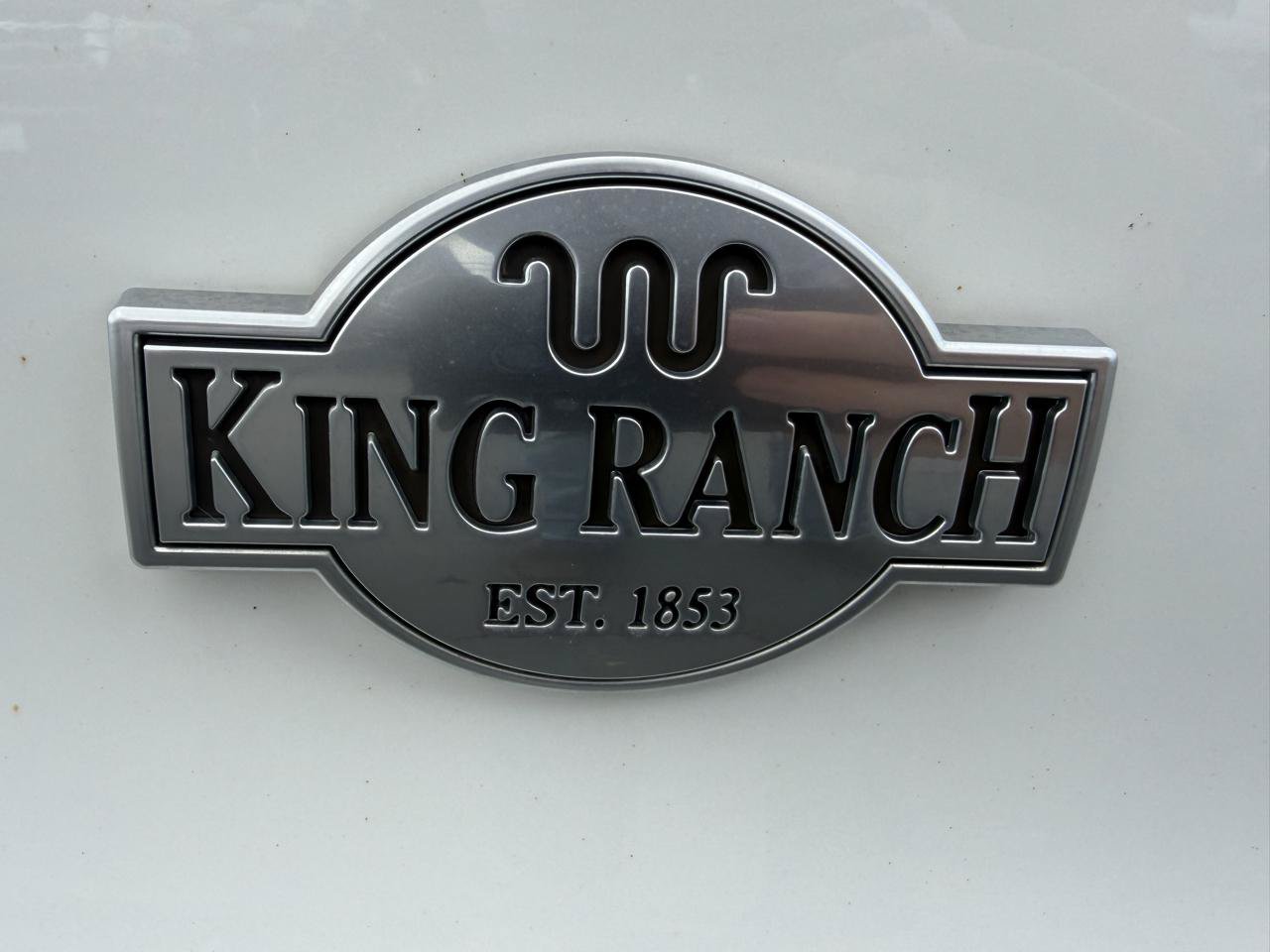 Used 2023 Ford Explorer King Ranch w/ Premium Technology Package AWD/4WD image 9