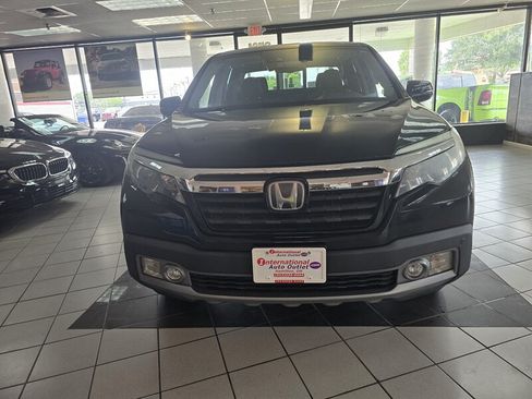 Used 2017 Honda Ridgeline RTL-E image 2