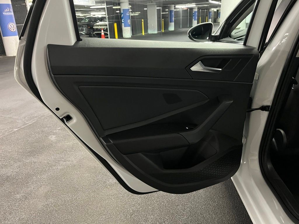 Used 2023 Volkswagen Jetta SEL FWD image 21