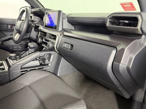 Used 2025 Toyota 4Runner SR5 image 30