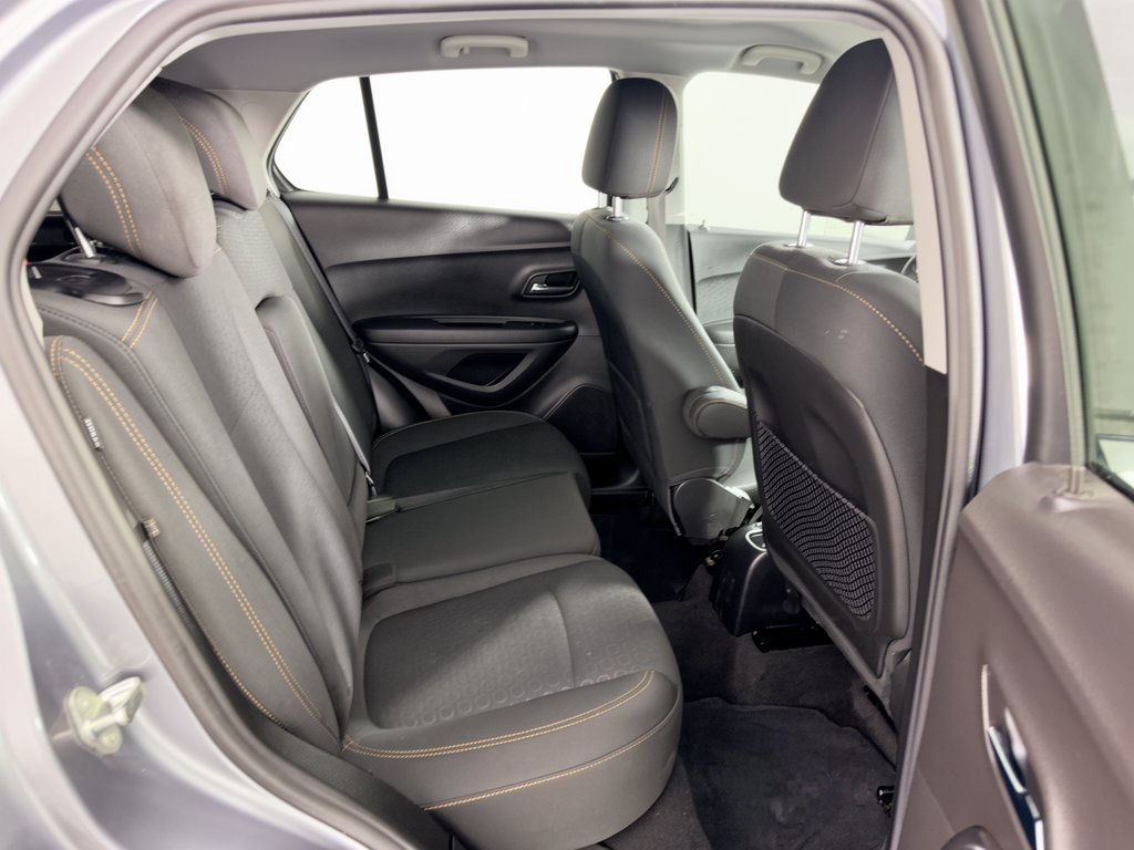 Used 2020 Chevrolet Trax LS w/ Tint and Cruise Package FWD image 29