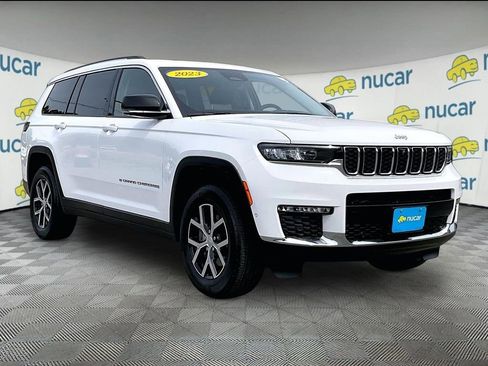 Used 2023 Jeep Grand Cherokee L Limited w/ Luxury Tech Group II AWD/4WD image 1