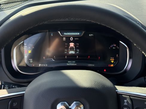 Used 2025 RAM 2500 Laramie w/ Night Edition image 17