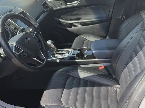 Used 2016 Ford Edge SEL w/ Equipment Group 201A AWD/4WD image 11
