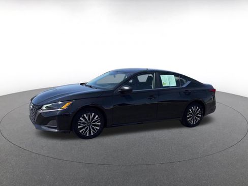 Used 2026 Nissan Altima 2.5 SV FWD image 7