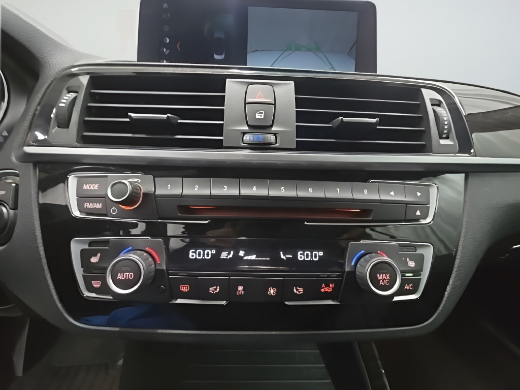 Used 2020 BMW 230i xDrive Convertible w/ Premium Package AWD/4WD image 39