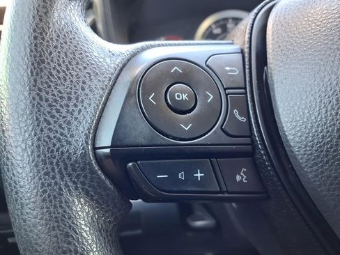 Used 2020 Toyota Corolla LE image 30