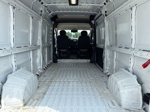 Used 2025 RAM ProMaster 2500 w/ Convenience Group FWD image 18