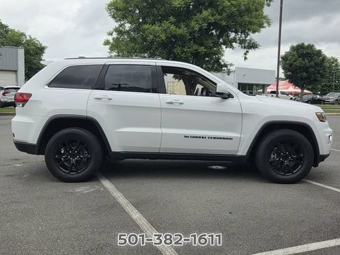 Used 2022 Jeep Grand Cherokee Laredo E RWD image 6