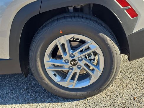 New 2026 Hyundai Tucson SE image 14