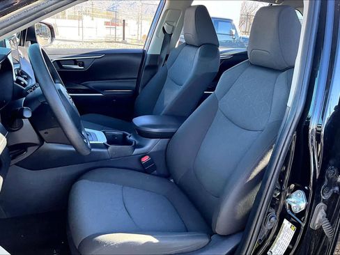 Certified 2025 Toyota RAV4 XLE image 9