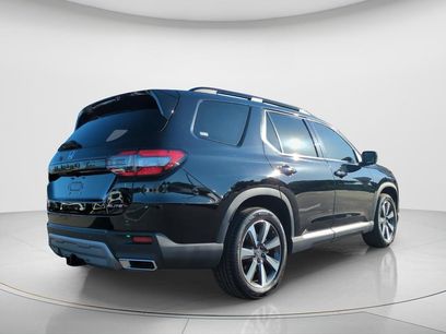 Used 2025 Honda Pilot Elite