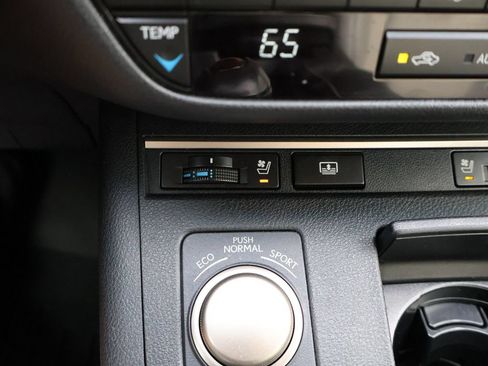Used 2015 Lexus ES 350 w/ Luxury Package FWD image 24