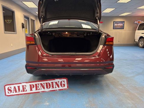 Used 2024 Nissan Altima 2.5 SV image 8