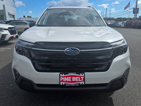 Used 2025 Subaru Forester Touring image 7