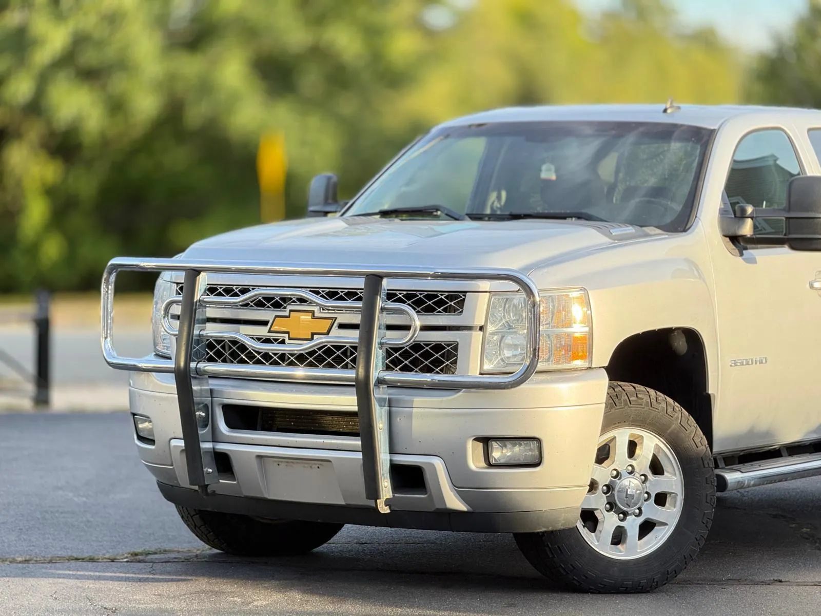 Used 2014 Chevrolet Silverado 3500 LT w/ Interior Plus Package AWD/4WD image 2