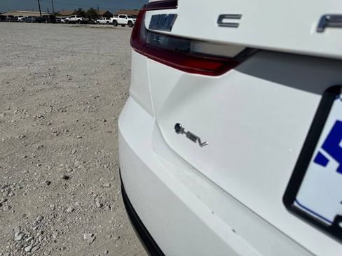 Used 2025 Toyota Camry LE FWD image 8