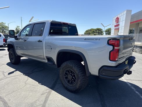 New 2026 Chevrolet Silverado 2500 ZR2 w/ ZR2 Bison Edition AWD/4WD image 3