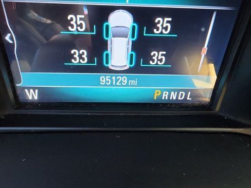 Used 2017 Buick Envision Essence FWD image 18