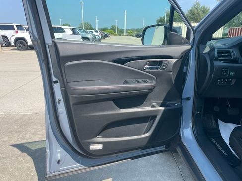 Used 2024 Honda Ridgeline Black Edition image 20