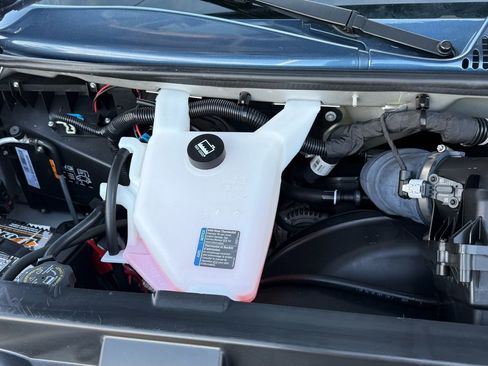 Used 2023 Chevrolet Express 2500 image 38