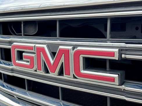 Used 2015 GMC Sierra 1500 SLT w/ SLT Preferred Package AWD/4WD image 14