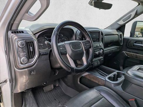 Used 2021 GMC Sierra 2500 Denali w/ Denali Ultimate Package AWD/4WD image 10