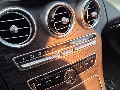 Used 2015 Mercedes-Benz C 400 4MATIC image 15