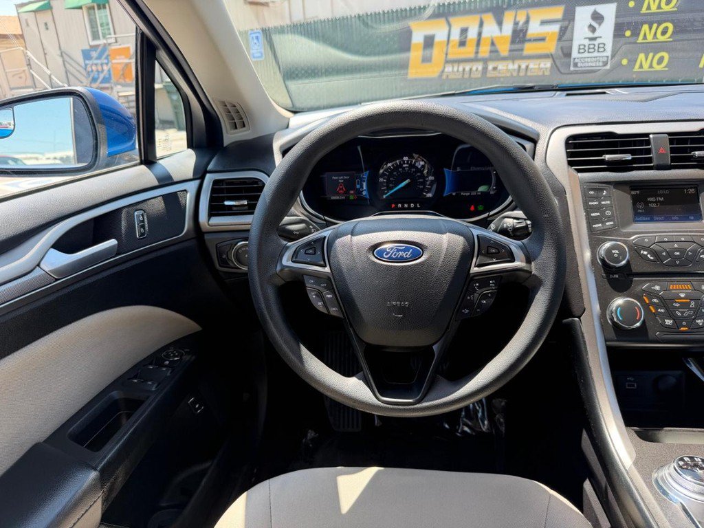 Used 2017 Ford Fusion S FWD image 27