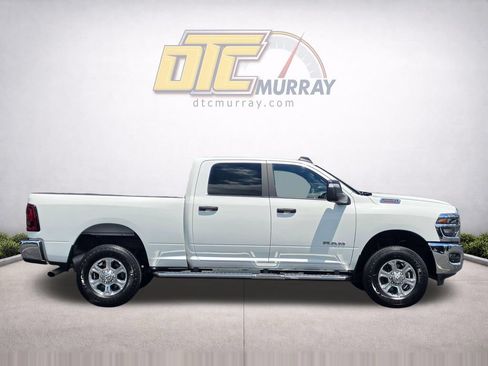 Used 2026 RAM 2500 Big Horn AWD/4WD image 4