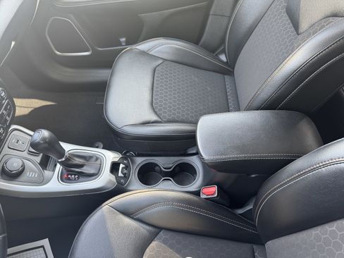 Certified 2021 Jeep Compass Latitude w/ Convenience Group image 23