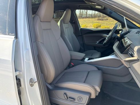 New 2025 Audi Q5 Premium Plus image 28