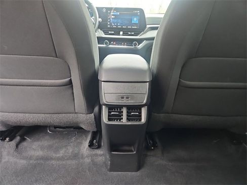 Used 2025 Chevrolet Equinox LT image 21