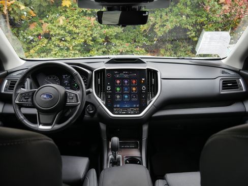 Used 2023 Subaru Ascent Touring image 10