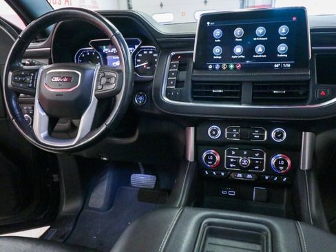 Used 2021 GMC Yukon SLT w/ SLT Premium Package image 24