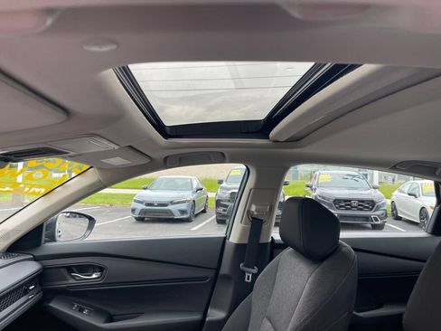 Used 2025 Honda Accord SE image 9