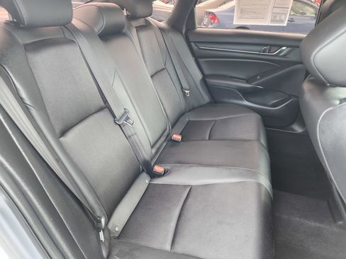 Used 2019 Honda Accord Sport image 18