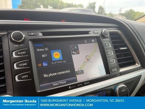 Used 2018 Toyota Highlander XLE FWD image 22
