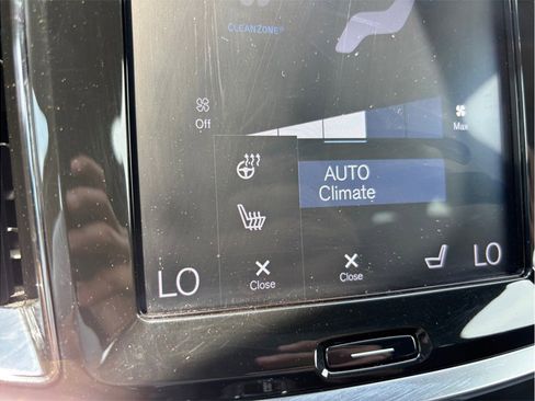 Used 2019 Volvo S60 T6 Momentum AWD/4WD image 32