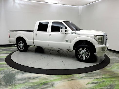 Used 2015 Ford F250 Platinum w/ FX4 Off-Road Package AWD/4WD image 3