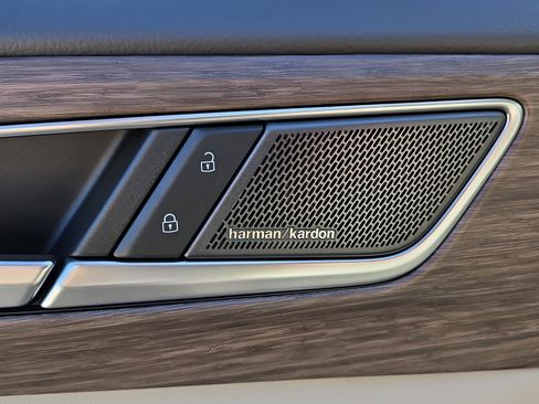 New 2026 Volkswagen Atlas SEL Premium R-Line image 17