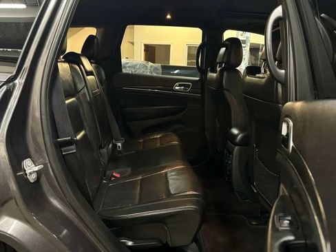 Used 2018 Jeep Grand Cherokee Limited AWD/4WD image 23