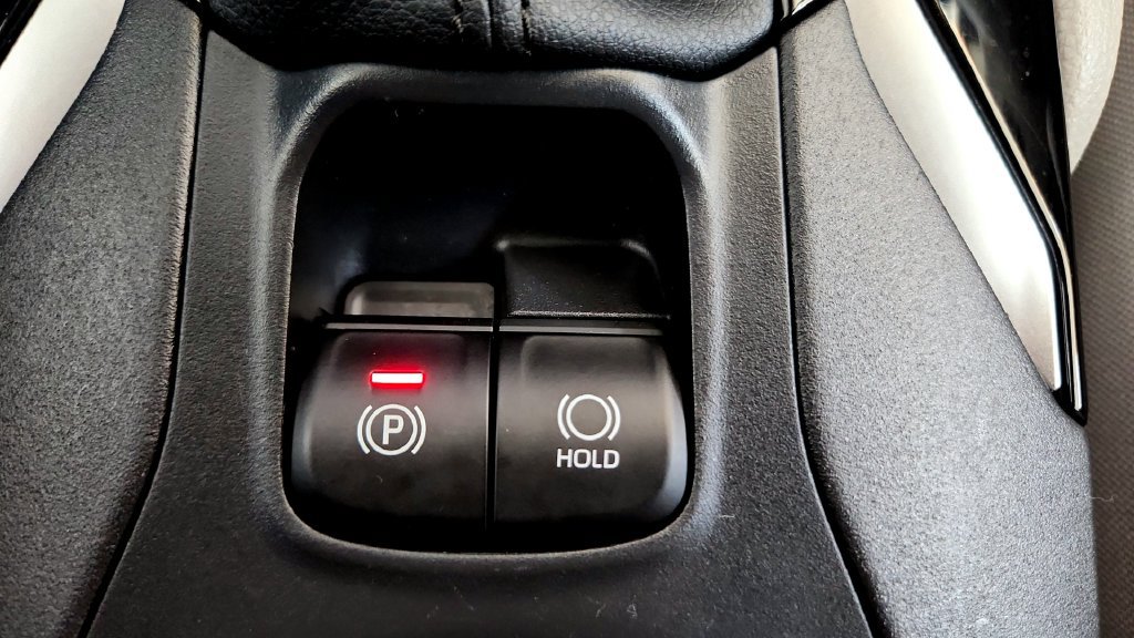 Certified 2024 Toyota Corolla Cross L AWD/4WD image 33