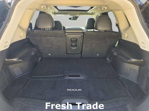 Used 2019 Nissan Rogue SL w/ Premium Package image 8