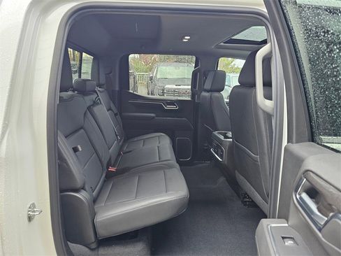 Used 2022 Chevrolet Silverado 1500 LTZ image 13