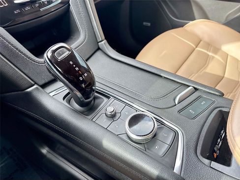 Used 2022 Cadillac XT6 Premium Luxury w/ Platinum Package image 18